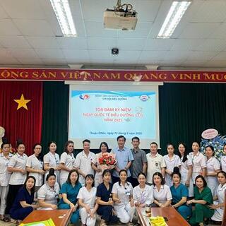 <a href="/thong-tin-y-hoc/y-hoc-tren-internet" title="Công tác xã hội" rel="dofollow">CÔNG TÁC XÃ HỘI</a>